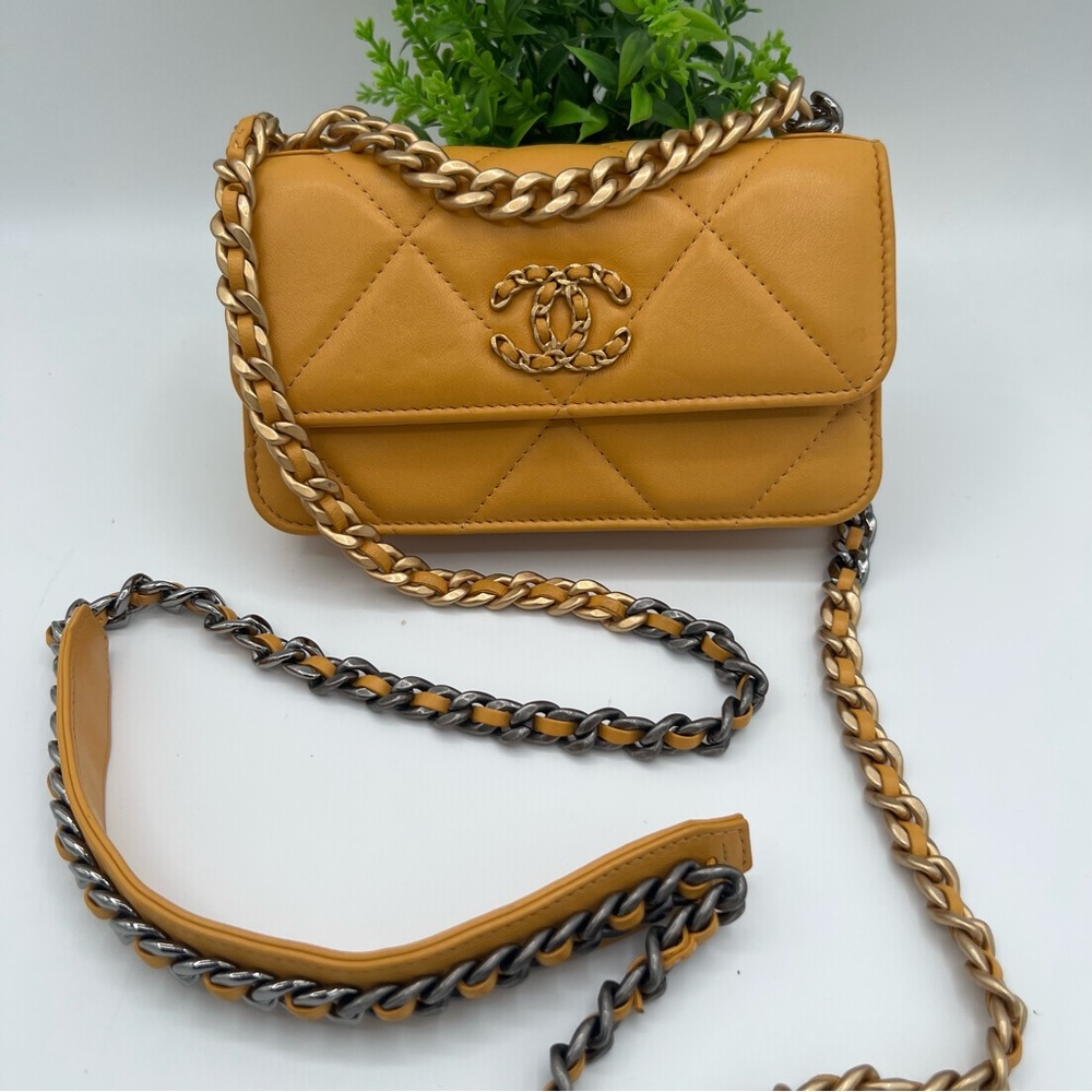 Chanel 19 Wallet On Chain Lambskin mustard yellow shoulder bag❤️ - Picture 3 of 13